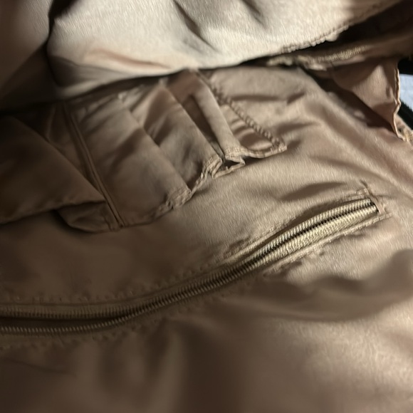 Baggallini Crossbody Sling bag - Picture 3 of 13